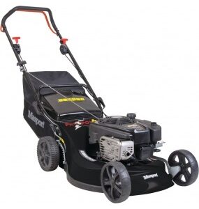 masport-lawn-mower-cutting-large-yard.jpg
